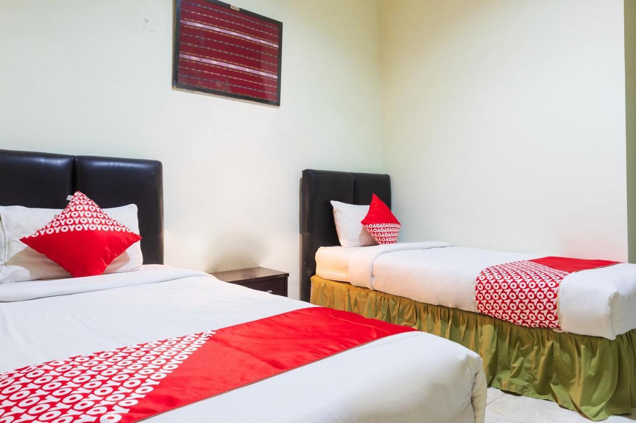Super Oyo 1682 Greenia Hotel Kupang  Exterior photo