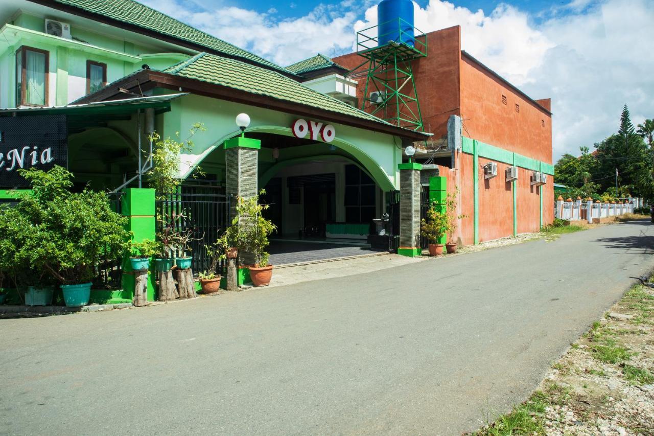 Super Oyo 1682 Greenia Hotel Kupang  Exterior photo