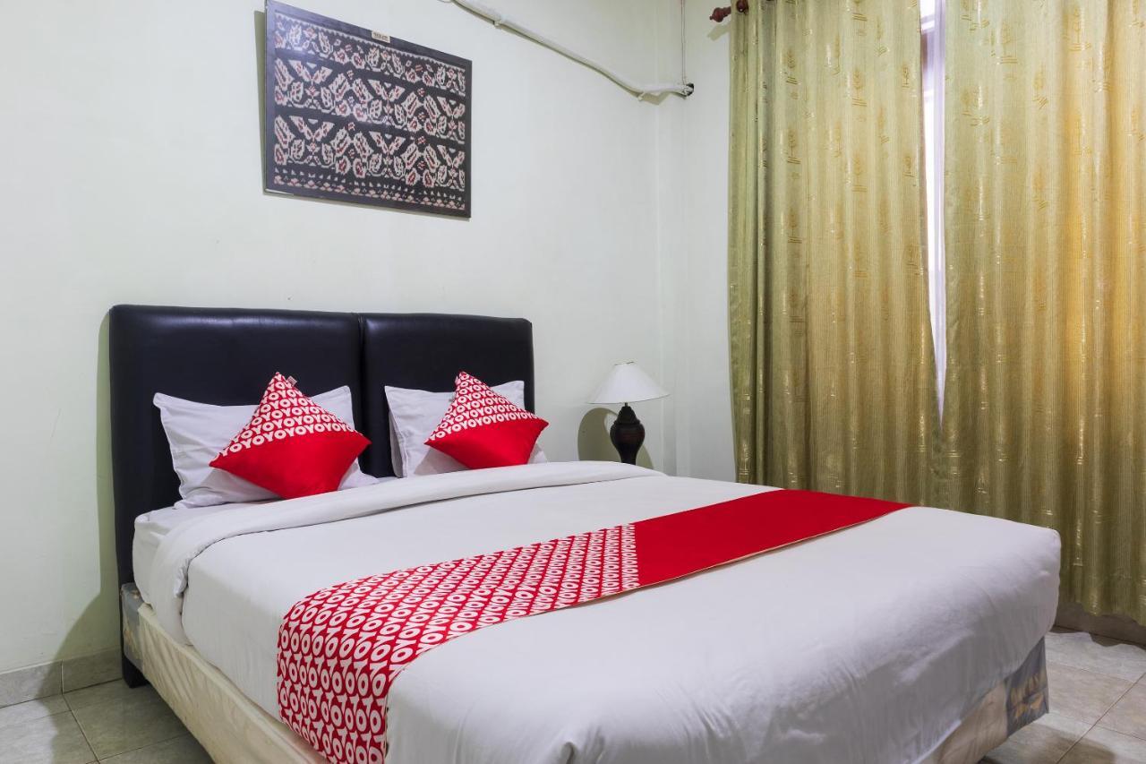Super Oyo 1682 Greenia Hotel Kupang  Exterior photo