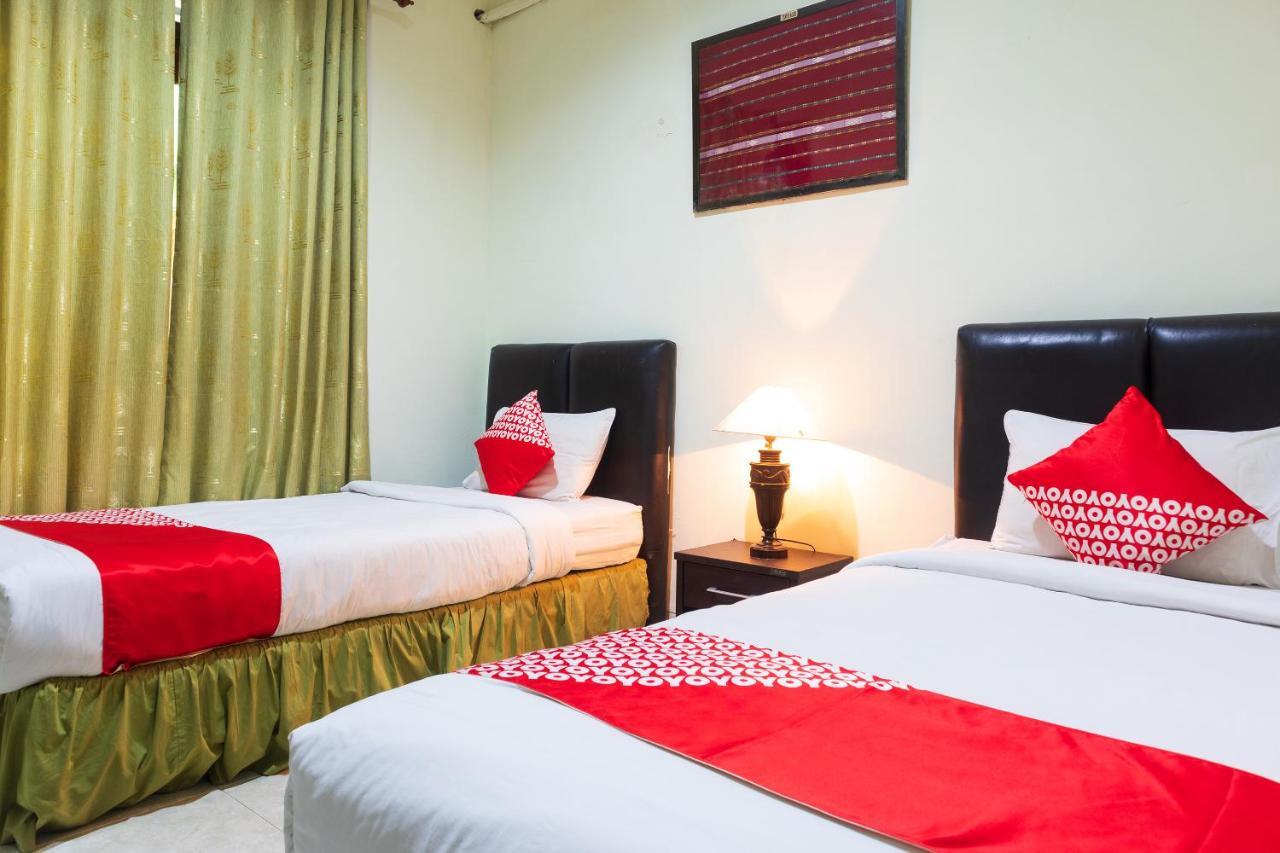 Super Oyo 1682 Greenia Hotel Kupang  Exterior photo